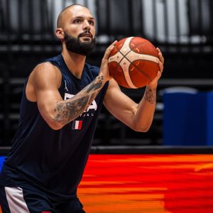 Evan Furnije