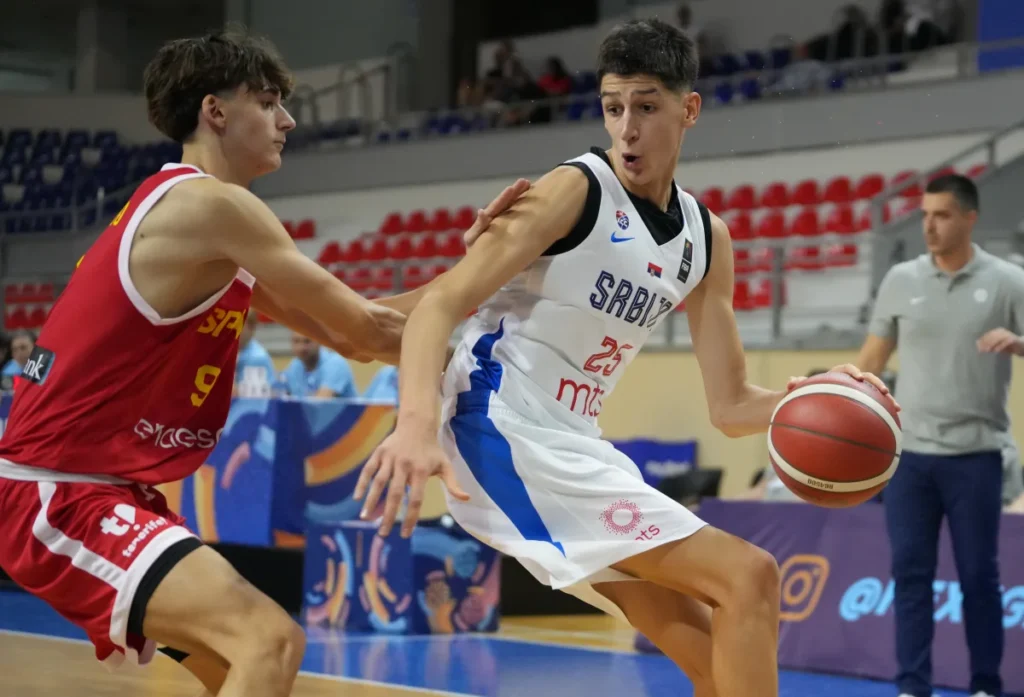 Nikola Kustirica