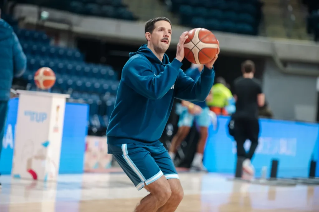 Nikolas Laprovitola